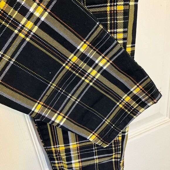 Wild Fable, plaid pants, yellow, black, white, size 2, excellent condition - Picture 3 of 4